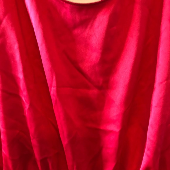 Victoria’s Secret red romper with bow tie shortalls M NWOT VS nightie - Picture 11 of 12